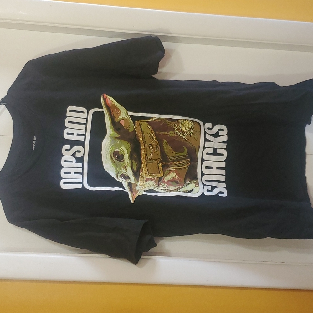 Baby Yoda Star Wars tee